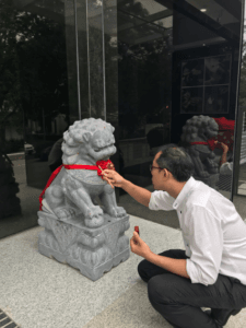 Fengshui Master Louis Cheung 1 Feng Shui Master Singapore | Louis Cheng Conducting Consecration Ceremony