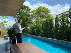 Fengshui Master Louis Cheung Feng Shui Master Singapore | Louis Cheng Conducting Residential Feng Shui