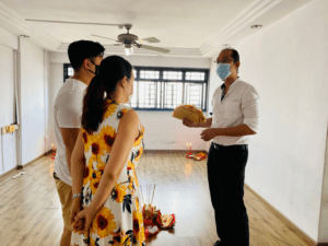 Fengshui Master Louis Cheung 5 Feng Shui Master Singapore | Louis Cheng Conducting Appeasement Ritual